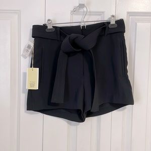 Aritzia Wilfred ‘Tie-Front’ Shorts Size 8